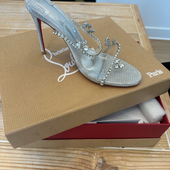 Louboutin heels - Picture 1 of 3